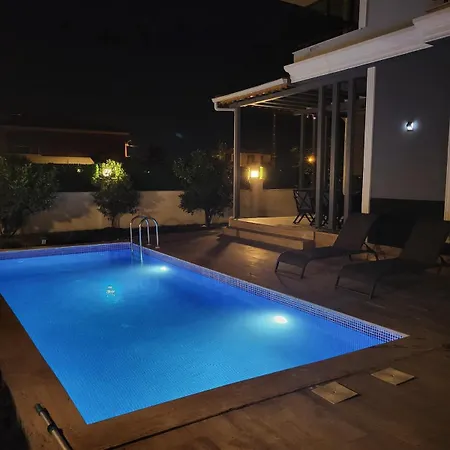 Mustakil Havuzlu - Private Space Pool Villa Dosemealti