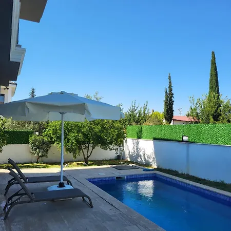 Mustakil Havuzlu - Private Space Pool 别墅 *